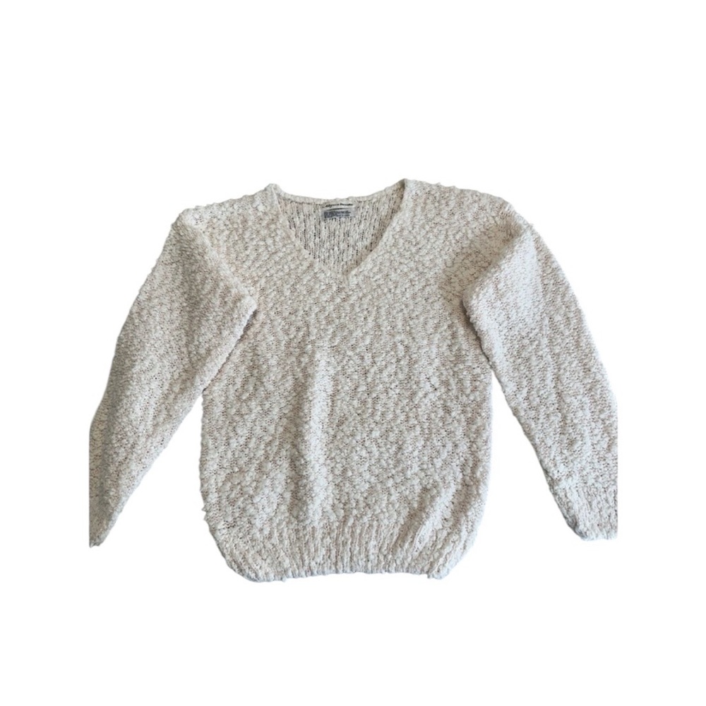 Alyssa‎ Brooke cozy textured knit sweater with V-neck and long sleeves Size M